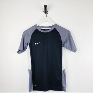 Nike Dri-FIT Breathe Short-Sleeve Training Shirt
